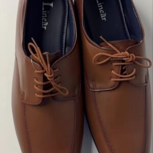 Men's Tan Lace-Up Formal Derby Shoes.